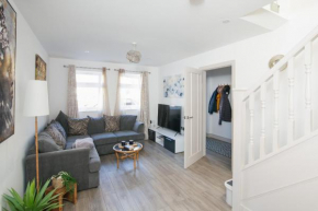 Entire House, 2 Bedrooms - Private with FREE PARKING in Oxford